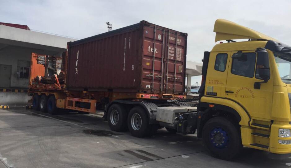 <a href='http://www.126163.net' title='危險(xiǎn)品運(yùn)輸' >危險(xiǎn)品運(yùn)輸</a>